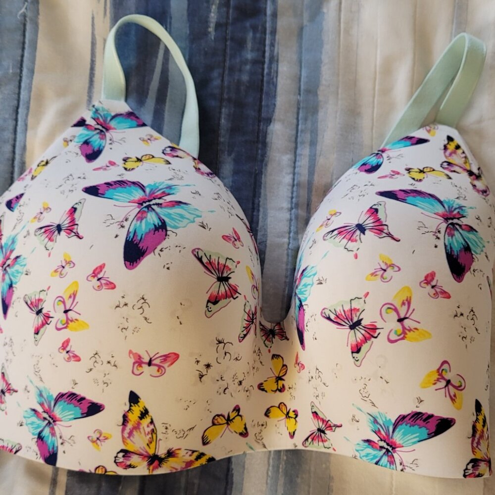 Bras - Picture 4 of 14